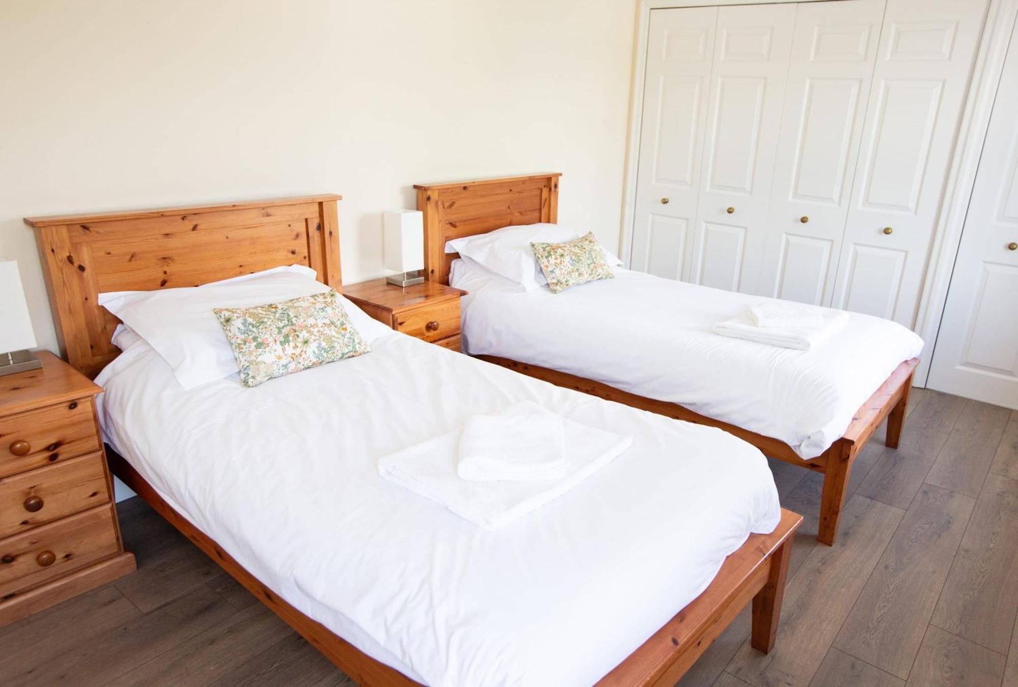 Stunning 6 Bedroom Cottage Near Cornish Coast Bude Eksteriør billede