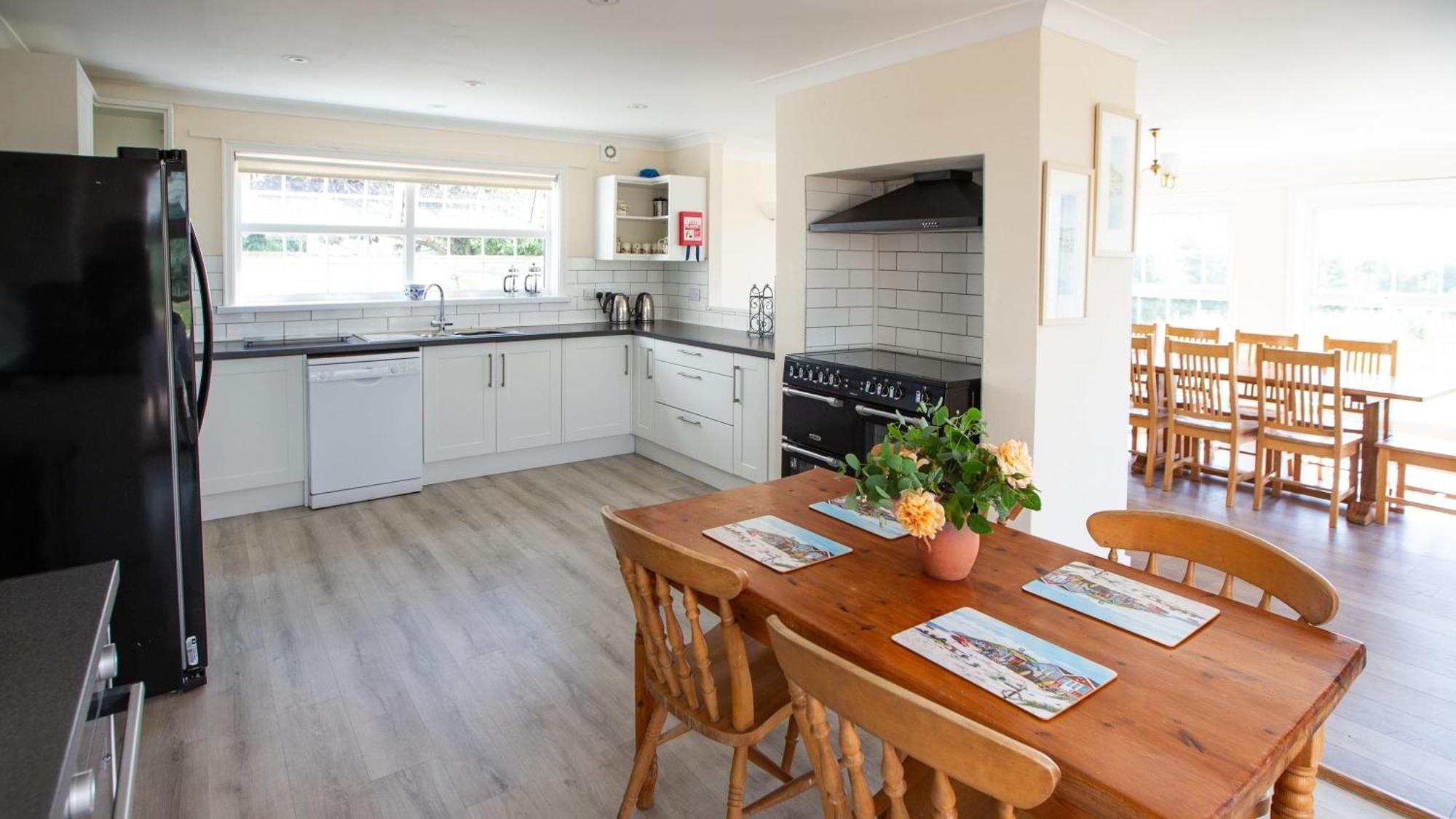 Stunning 6 Bedroom Cottage Near Cornish Coast Bude Eksteriør billede