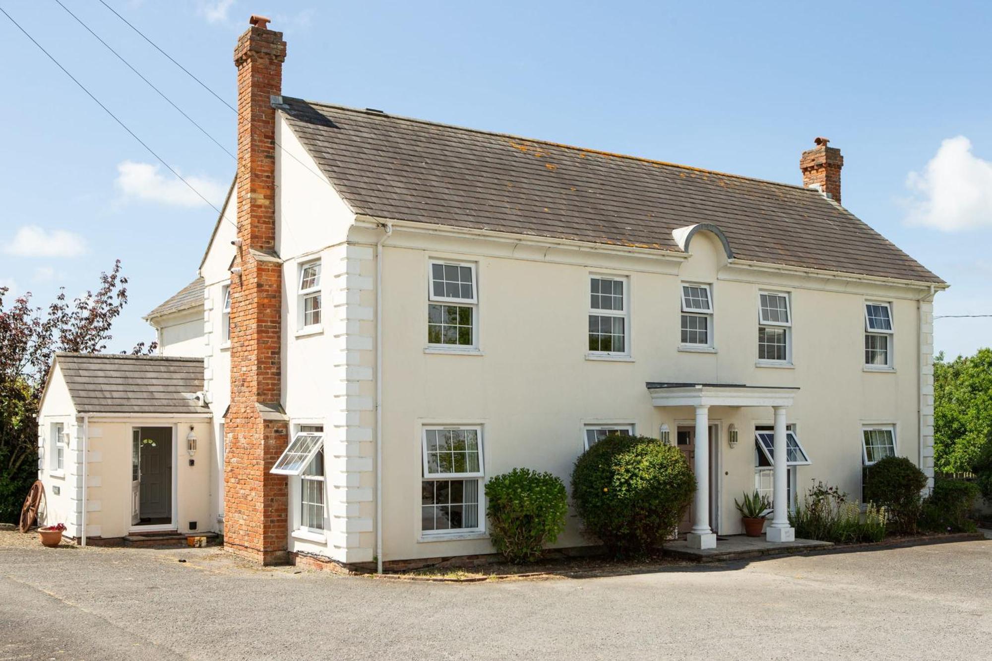 Stunning 6 Bedroom Cottage Near Cornish Coast Bude Eksteriør billede